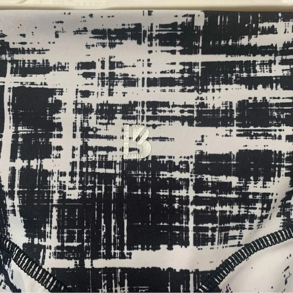 Buffbunny Rebel Leggings in Triggered Black and White Pattern Size XS - Picture 9 of 11